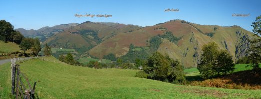 Larraine gaineko mendiak