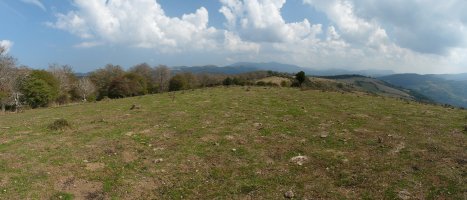 Mearondoko gailurra. Hondoan, Ixpuluketako errepetidorea