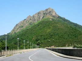 Endarako urtegitik, presaren gainean