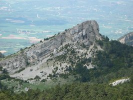 La Lunada haitza, Mendebaldean