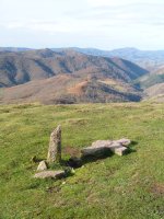 Larrondoko gailurreko gurutze hautsia