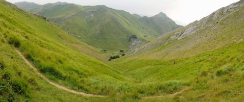 Astunalde lepotik Buruntzuzinera jaisten