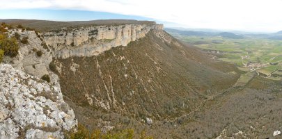 Sartzaletako gainak eta Ganuza herria Sardegitik