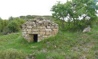 Harrizko etxola, Sarrea-Oihanburu gainetik hurbil