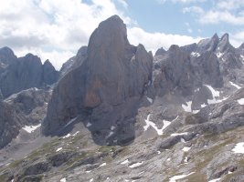 Torre Cerredo bidean