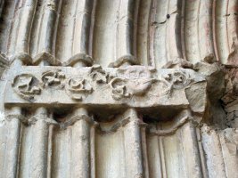 Santo Kristo ermitaren hondakinak Kaparroson