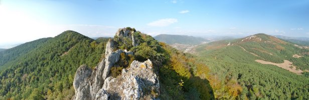 Antxorizko harriak, gurutzedun haitzetik