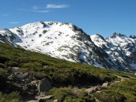 Cuento Alto eta Morezoneko gandorra Barrerones aldetik