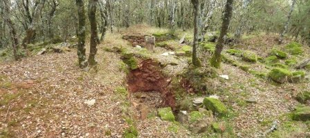 San Gerbasko gailurrean, ermitaren hondakinak