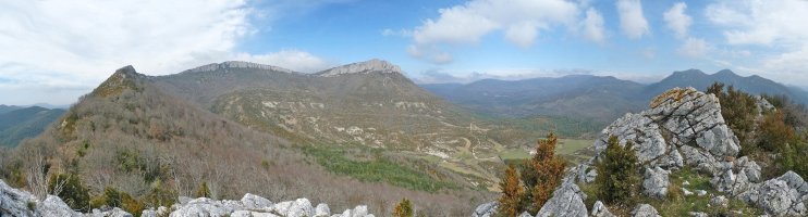 Panorama Aramaiako gailurretik