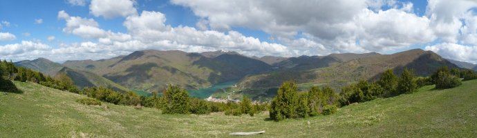 Eugi inguruko mendiak Azegitik