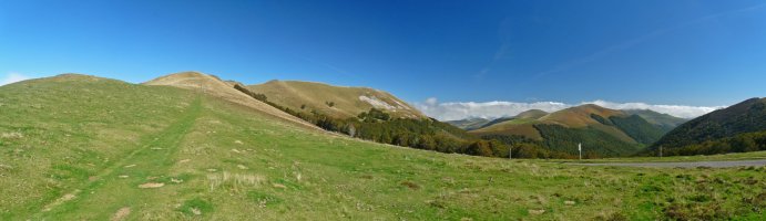 Astobizkar Lepoeder aldetik ikusita, Txangoa bigarren planoan