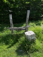 Mugarria eta harpausoa Mergelu eta Atume arteko bizkarrean