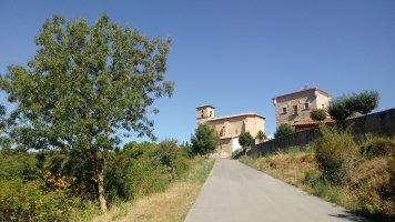 Letona, eliza eta dorretxea