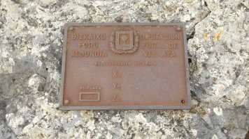 Urregarai (704m) plaka geodesikoa