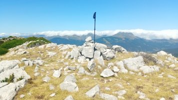 Ezkaurretxikia (1763m) lehen tontorra