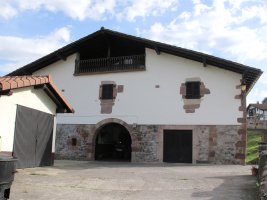 Etxenikea etxea, Gartzain-Baztan