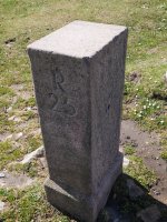 25. mugarria Larrunen