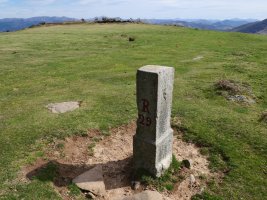 R29 mugarria Larrunen