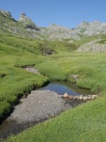 Portalet errekastoaren aldamenetik abiatzen da ibilbidea