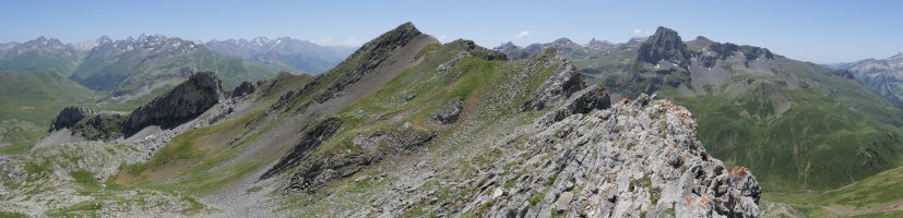 Pic d'Anéou eta Canal Roya eta Cirque d'Anéou bereizten dituen gandorra