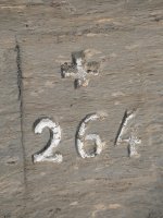 264. mugarria Arlas mendiaren mendebaldeko bizkarrean