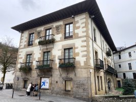 Barrutia-Salinas Jauregia. Arrasate