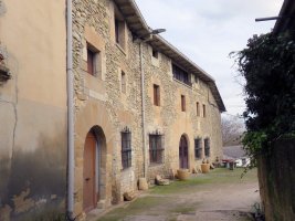 Luzio etxea, Abartzuza