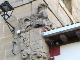 Montoya jauregia, Armiñon-Armiñon