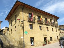 Udaletxea, Eskuernaga