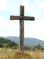 Egurrezko gurutzea hilerri inguruan, Sabando Arraia-Maeztu