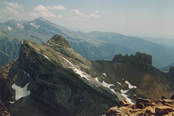 Borau eta Lecherines haitzak