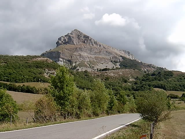 Beriain Unanu herrira doan errepidetik ikusita
