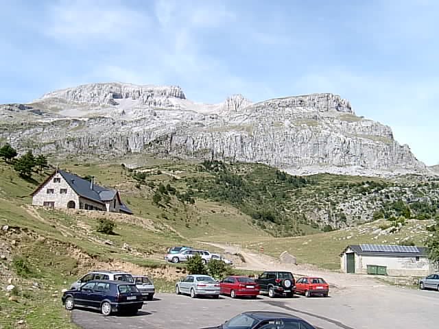 Bisaurin mendia Lizarako aterpetxetik