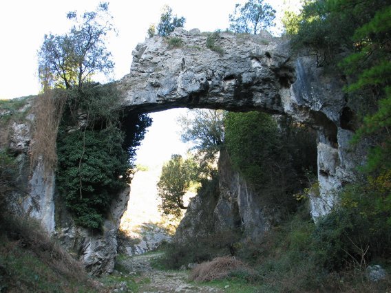 Jentil Zubi behe aldetik