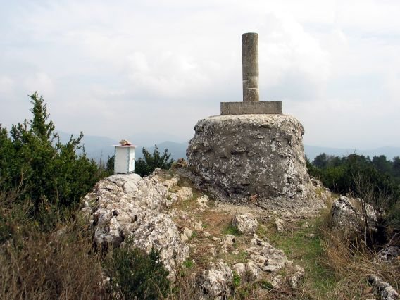 Buzoia eta erpin geodesikoa