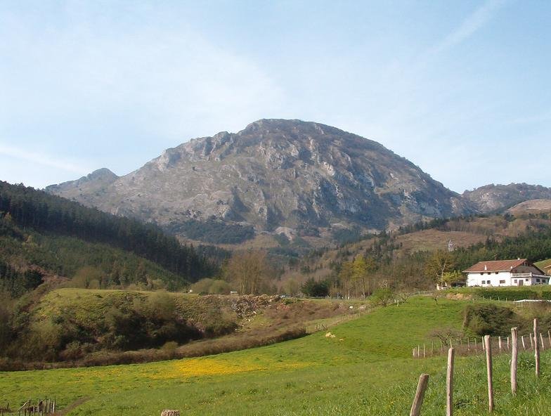 Orozketarako bidetik / Desde el camino a Orozketa