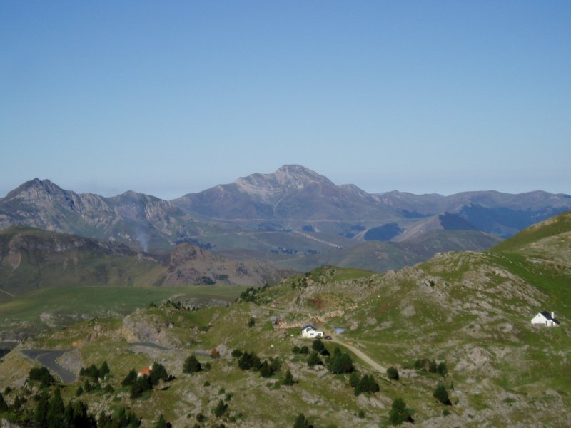 Ernaz lepoaren ingurutik ikusita