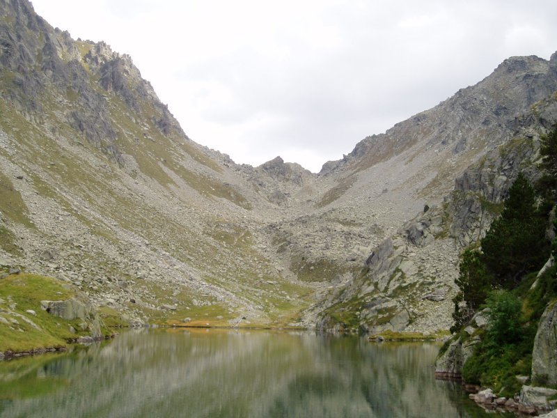 Oelhacrestada lepoa Cap deth Pòrt aintziratik ikusita