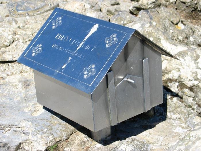 Buzoia Torre izeneko tontorrean