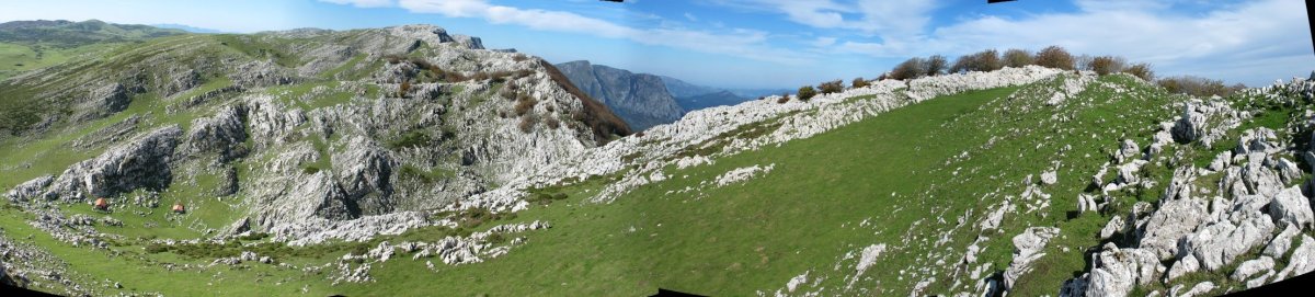Irumugarrieta aldeko ikuspegia Pallardiko bizkarretik