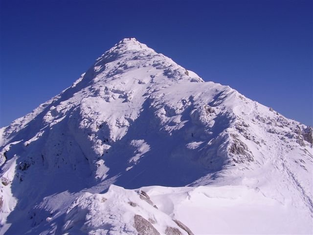 Amboto urkiolako igoeratik ikusita