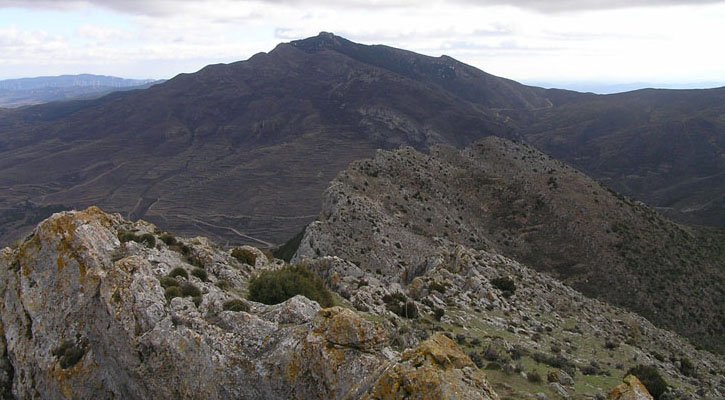 Peñalmonte e Isasa al fondo