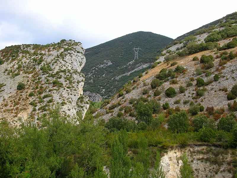 La cima de Santa Ana se divisa claramente al fondo.