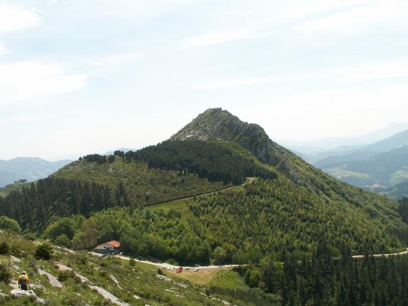 Bedartzandirako bide erditik / Desde medio camino al Bedartzandi