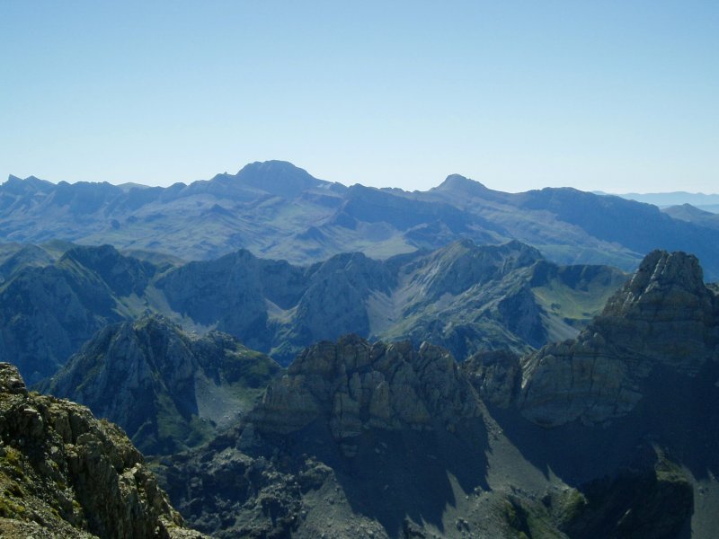 Bisaurin eta Aguerri Auñamenditik ikusita