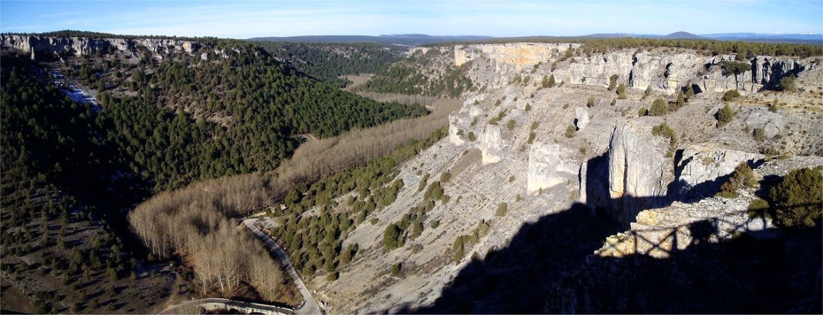 Arroilaren beheko ertza