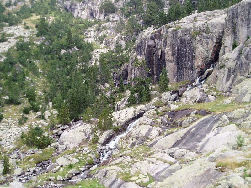 Cavallers urtegia eta Ventosa i Calvell aterpearen artean