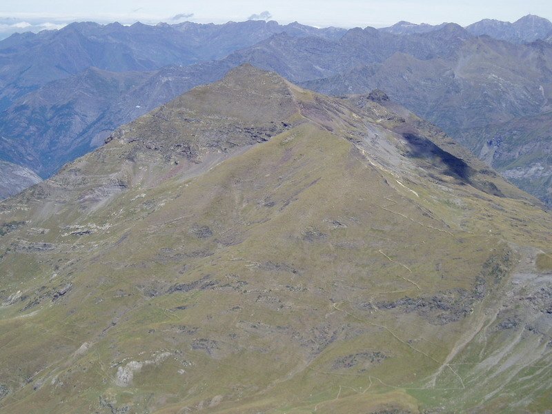 Hegoaldetik ikusita, Astazou Txikitik