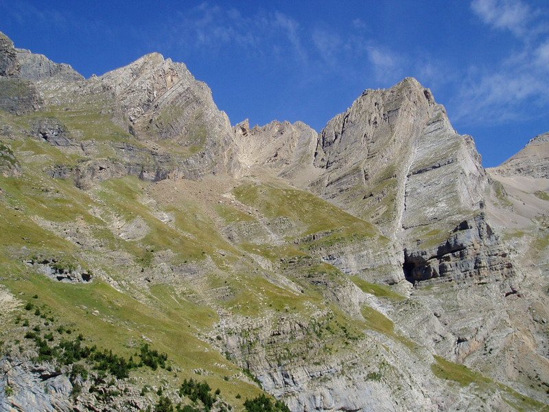 Pineta eta Forcarral hegoaldetik ikusita